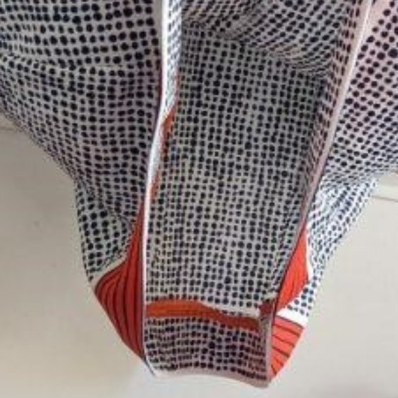 Fun Lively Shift Dress, Short-sleeve Swingy Bold Hem, Great for Summer - Picture 11 of 15